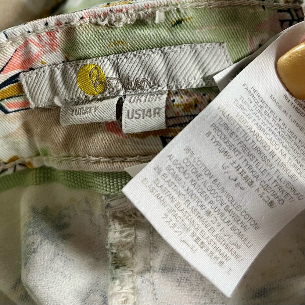 BODEN Classic Chino Paradise Bay Tropical Print Cropped Ankle Length Pants 14 - Picture 5 of 7